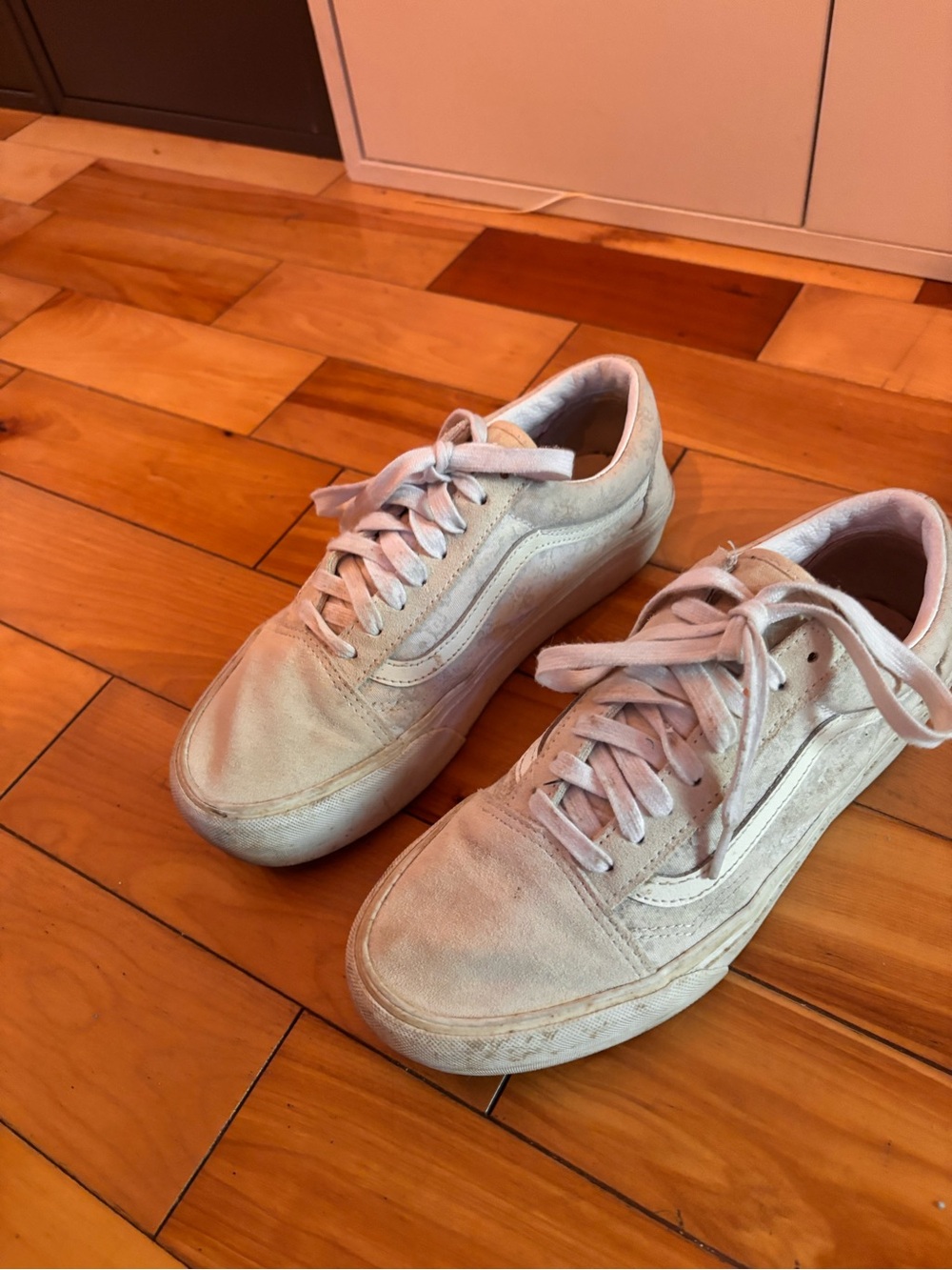 Vans Women's Low-Top Suede Sneakers in Pale Pink